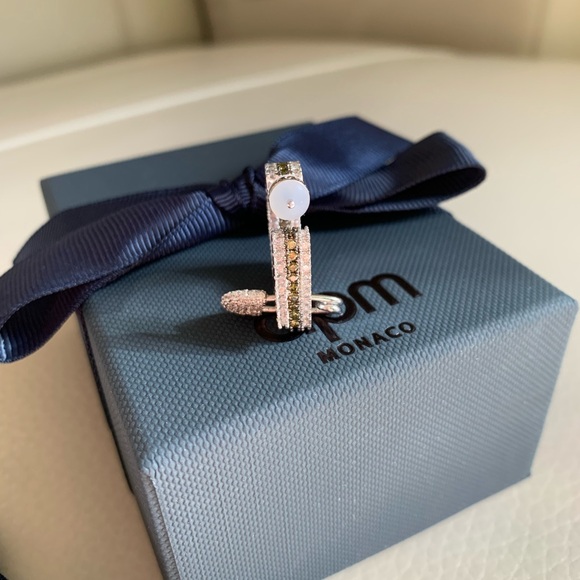 APM Monaco Crystal Pin Silver Single Earring - Picture 1 of 5